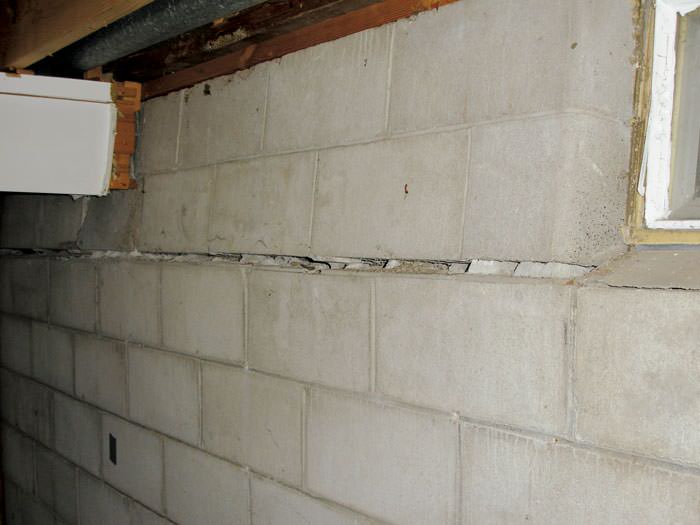 When You Should Replace Your Bowing Cinder Block Foundation Wall Chicago Il Stablwall - Repair Cement Block Foundation Wall