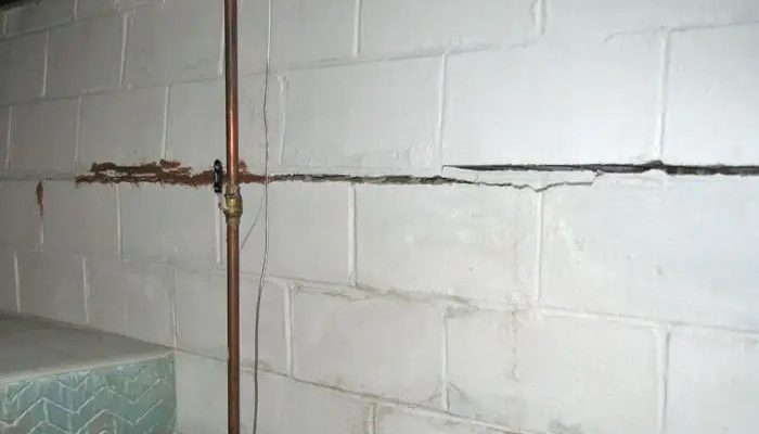 signs-of-foundation-cracks-stablwall-3